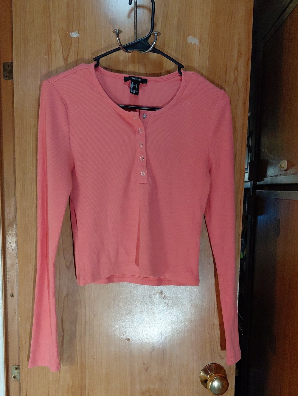 Forever 21 Coral Pink Long-Sleeve Henley Crop Top